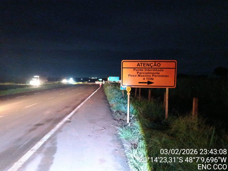 Rachaduras em pilar colocam ponte do Rio Grande sob alerta e tráfego é restringido na divisa MG–SP